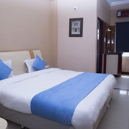 فندق بوريفي  Oyo 3345 Shubham Beach المظهر الخارجي الصورة